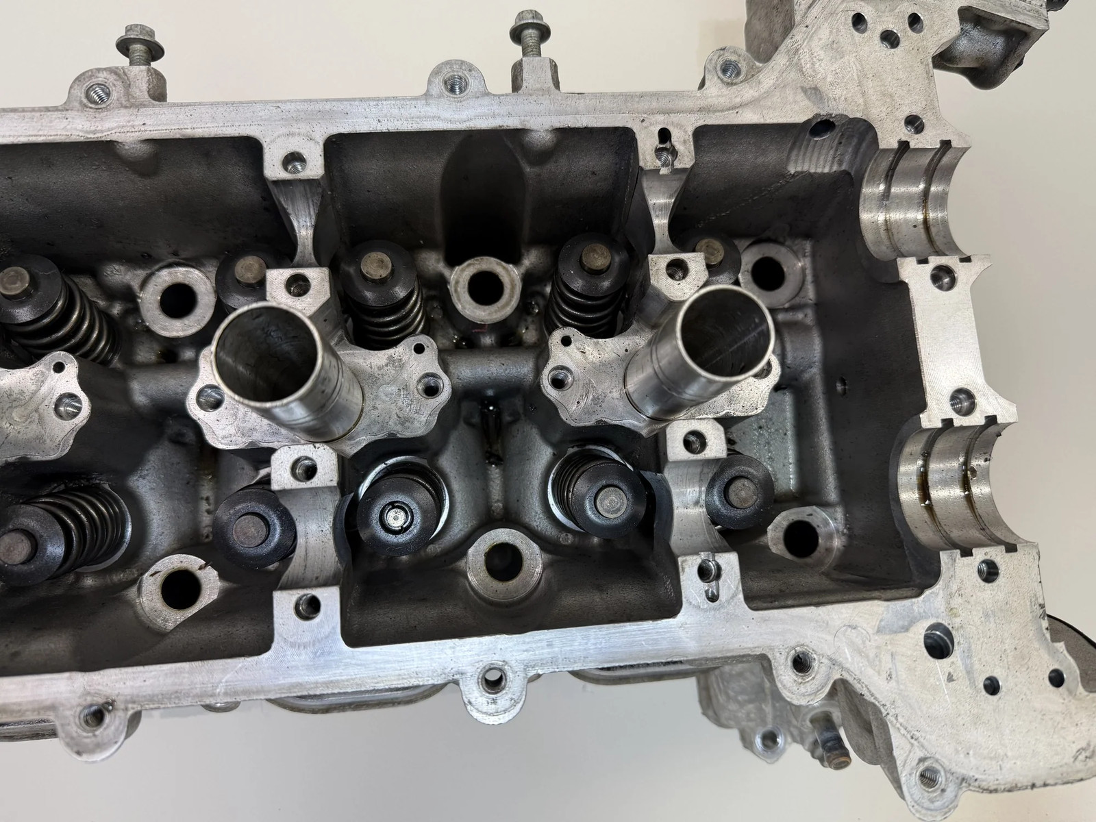 McLaren 570S 2016-2021 Left Cylinder head P/N 13F0552CP