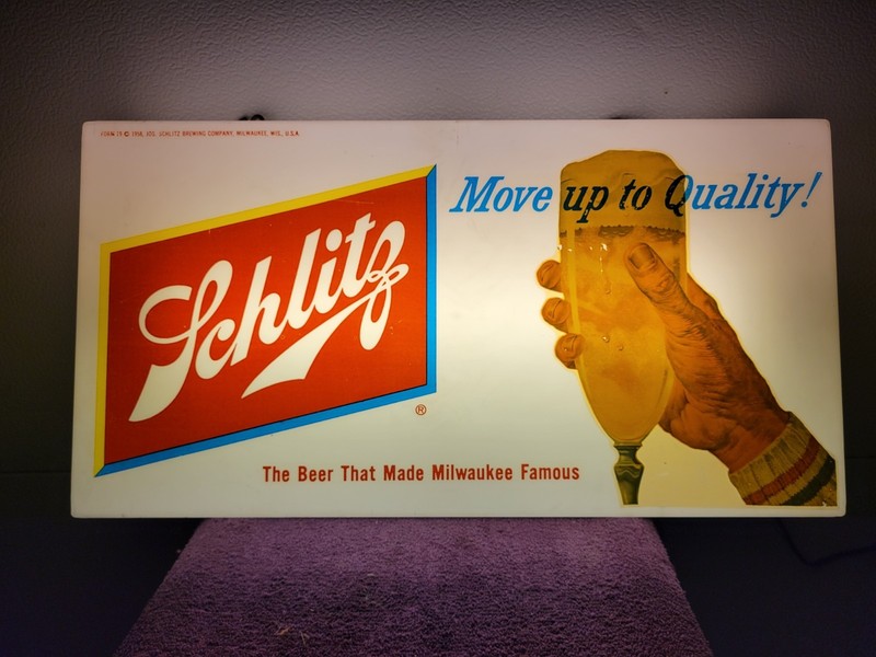 Vintage 1958 Schlitz Beer Bar Light Up Advertising Sign 20x11 Inches