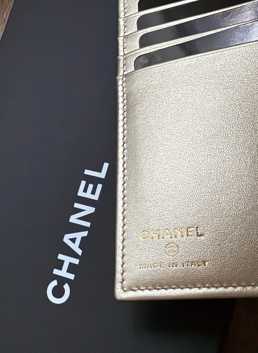 New Chanel Passport Holder 26C Leather Classic CC Logo Metallic
