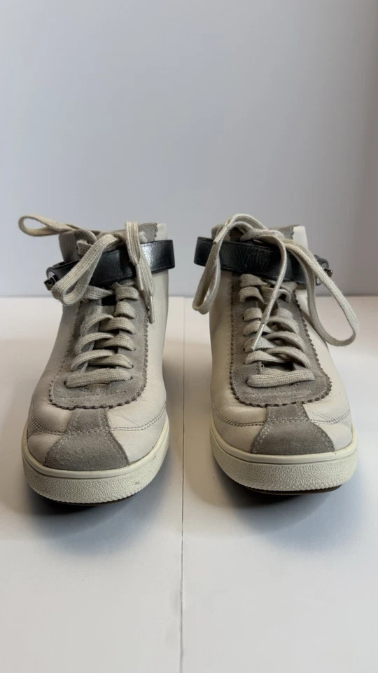 Coach High Top Sneakers Turnlock Strap Beige Gray Leather Size 8B - Image 3 of 4