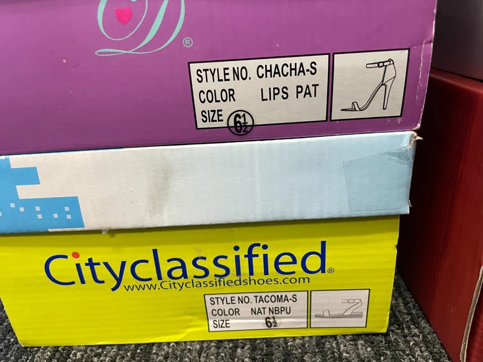 Lote de sandalias de gladiador Qupid para mujer Jaden negras de gamuza sintética Foto 2 de 4