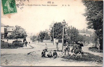 93 GAGNY - le rond point du parc des sources.