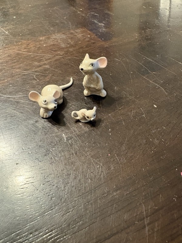 Hagen Renaker Vintage Papa Mouse, Mama Mouse And Baby Mouse Mint Condition