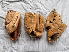 3 Vintage RHT Baseball Gloves Macgregor Spalding Rawlings Jim McAndrew Sal Bando