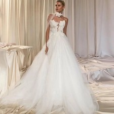 Flowers and Pearls Wedding Dress Elegant Strapless Tulle Sleeveless Bride Gown