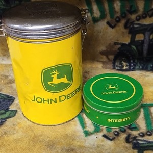 John Deere Agriculture Coaster Set with Round Lock Top Tin