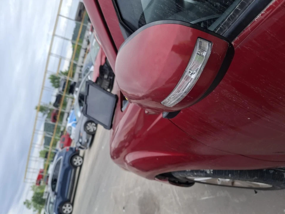 二手左门镜 适合:2013 三菱 Outlander 油漆 带转向信号 带他 — 第 3/4 张图片