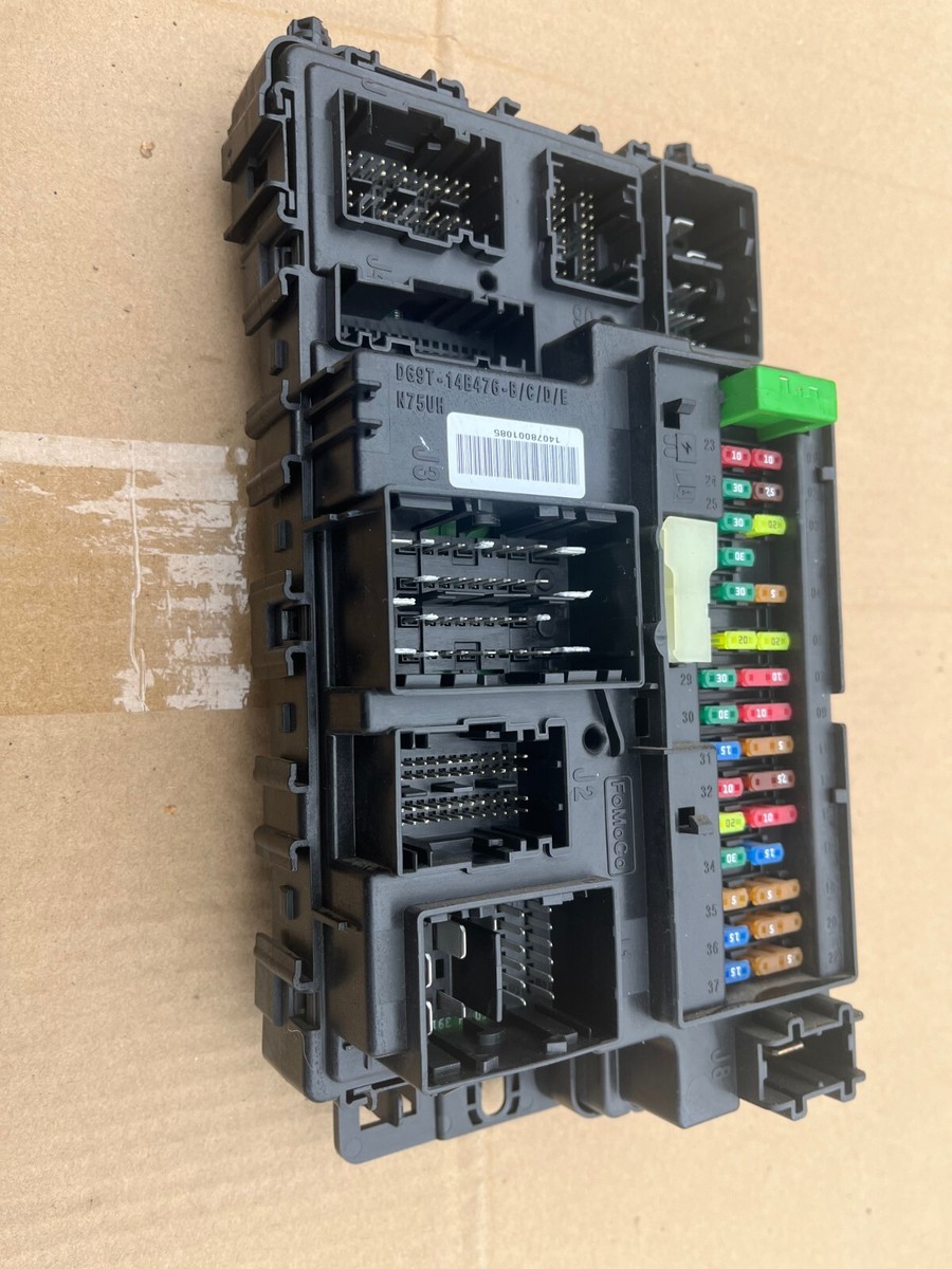 2013-2016 Ford Fusion SE Hybrid 2.0L Multifunction Fuse Box