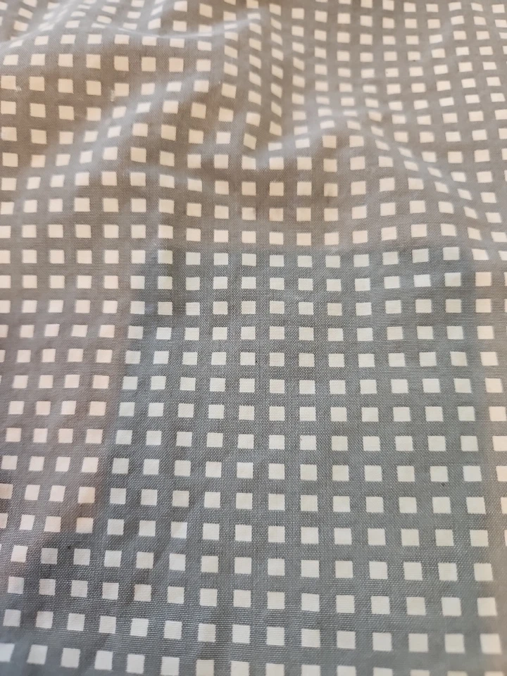 Pantalones cortos Express Classic Fit para hombre 30 grises a cuadros Foto 2 de 4