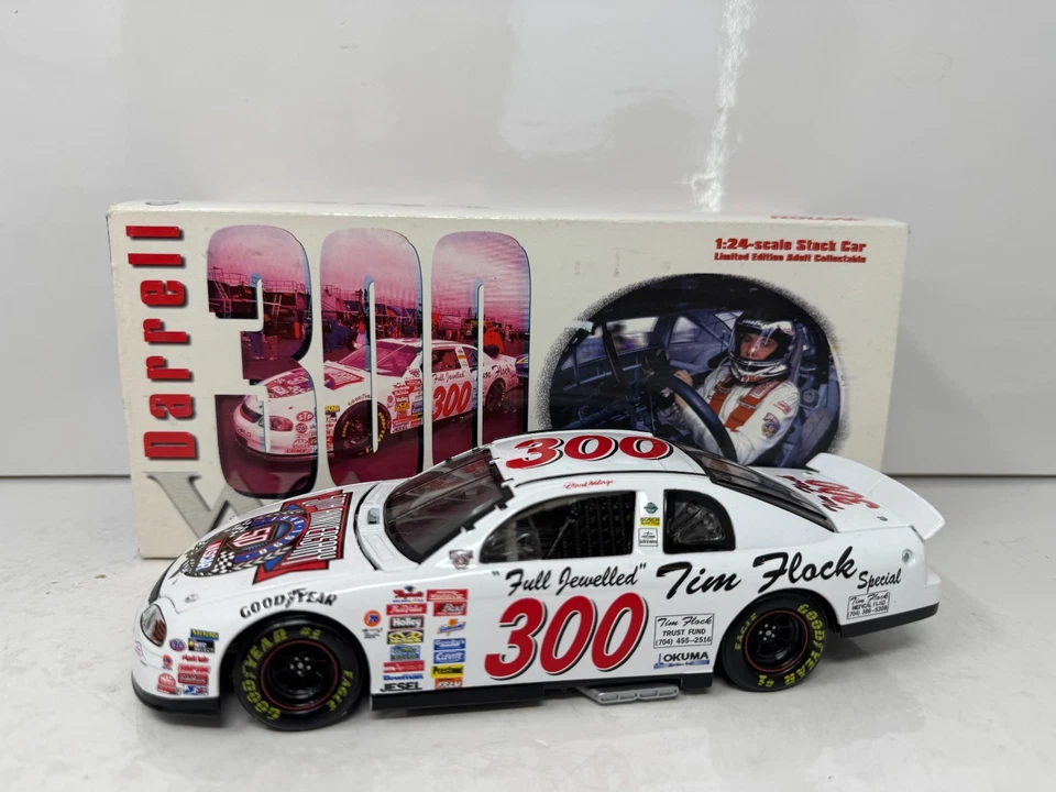 Acción Nascar #300 Darrell Waltrip Tim Flock 1998 Chevy Monte Carlo 1:24 Diecast Foto 3 de 4