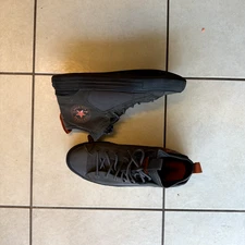 Converse All Star Chuck Taylor -  Lightweight - High Top Shoes - US Size 10