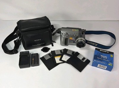 Vtg Sony Mavica MVC-FD90 1.6MP Digital Camera Retro Floppy Disk Bundle TESTED