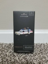 Hallmark Ghostbusters Afterlife Ecto-1 and R.T.V. Ornament - 2021 Exclusive 