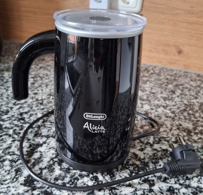 DeLonghi Alicia Latte Milchaufschäumer EMF 2.BK NEU ohne Originalverpckg.