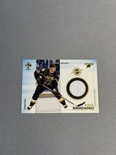 2000-01 Pacific Private Stock #39 Mike Modano Game Gear