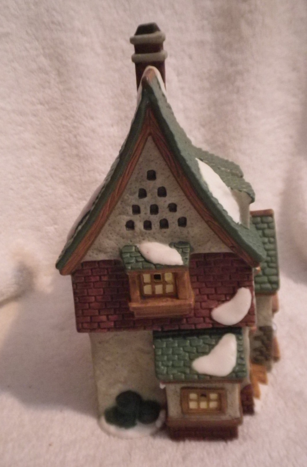 Holiday Time Christmas Village Millie's Diner In Box Lighted Porcelain P6055