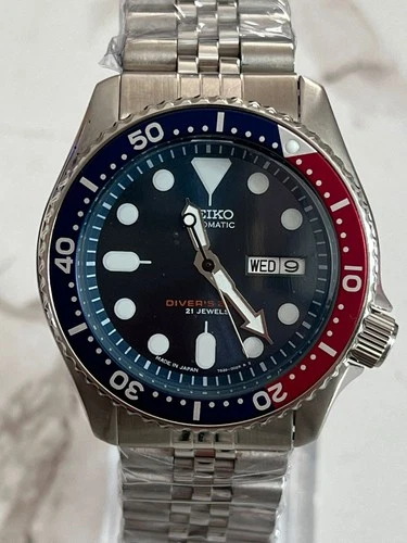 Vintage Seiko Diver’s 200m Automatic Blue Dial Men’s watch