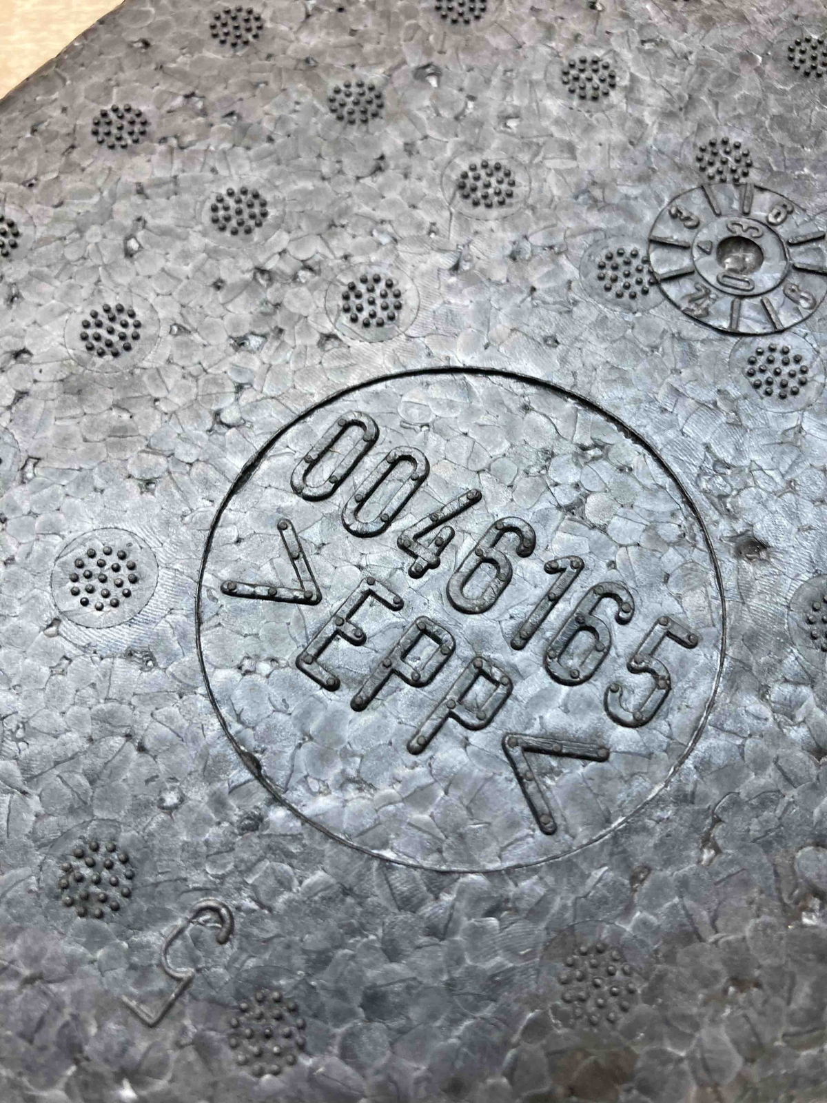 0046165 OE Mercedes Benz Number License Plate Bracket | eBay 