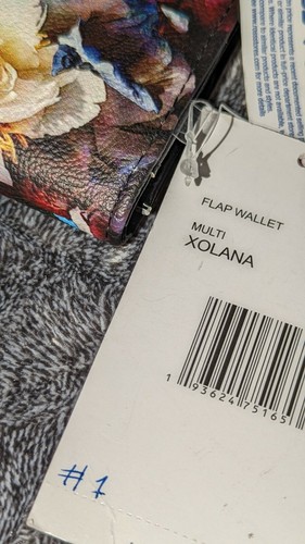 Betsey Johnson Xolana Small Flap Floral BLK/ MULTI WALLET NWT - Picture 4 of 4