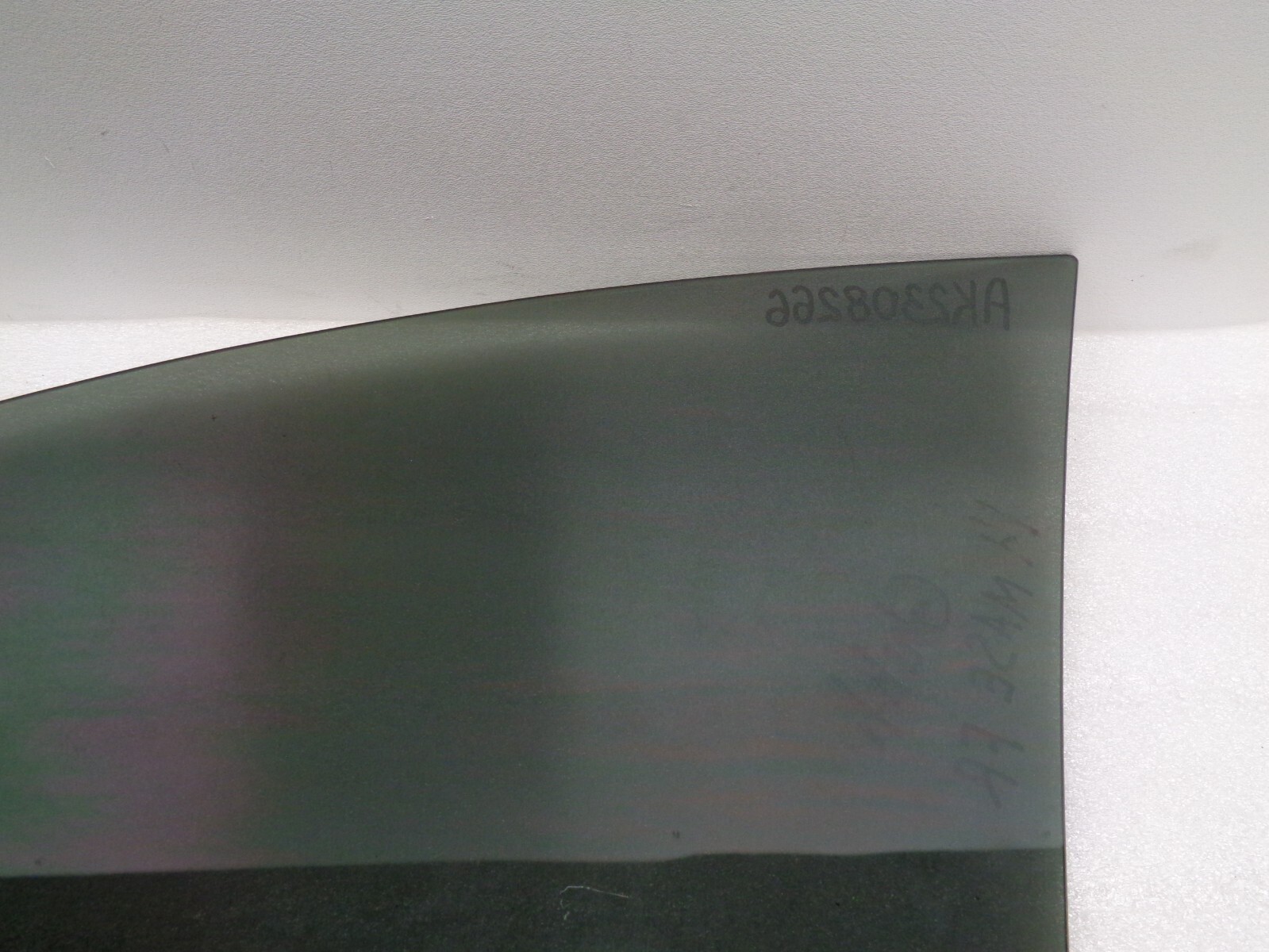 14-17 Maserati Ghibli Front Right Side Door Window Glass Tinted OEM AK2308266