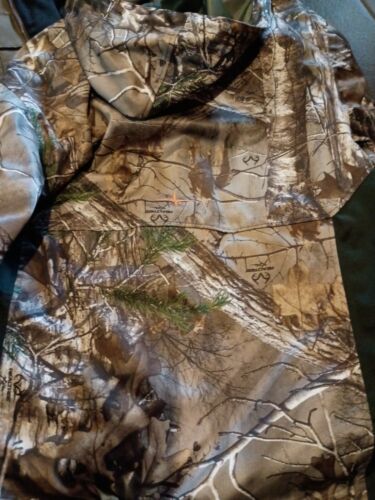 Habit Realtree Camouflage rain / wind jacket w/Hood. Sz Medium. EUC - Picture 8 of 10