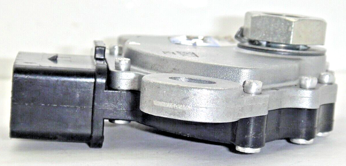NEW GENUINE/ OEM 84540-2436 09G919823 NS520 1S7068 SW4625