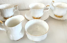 Royal Albert Val D'or teaset-Creamer, sugar bowl & 3 cups/saucers