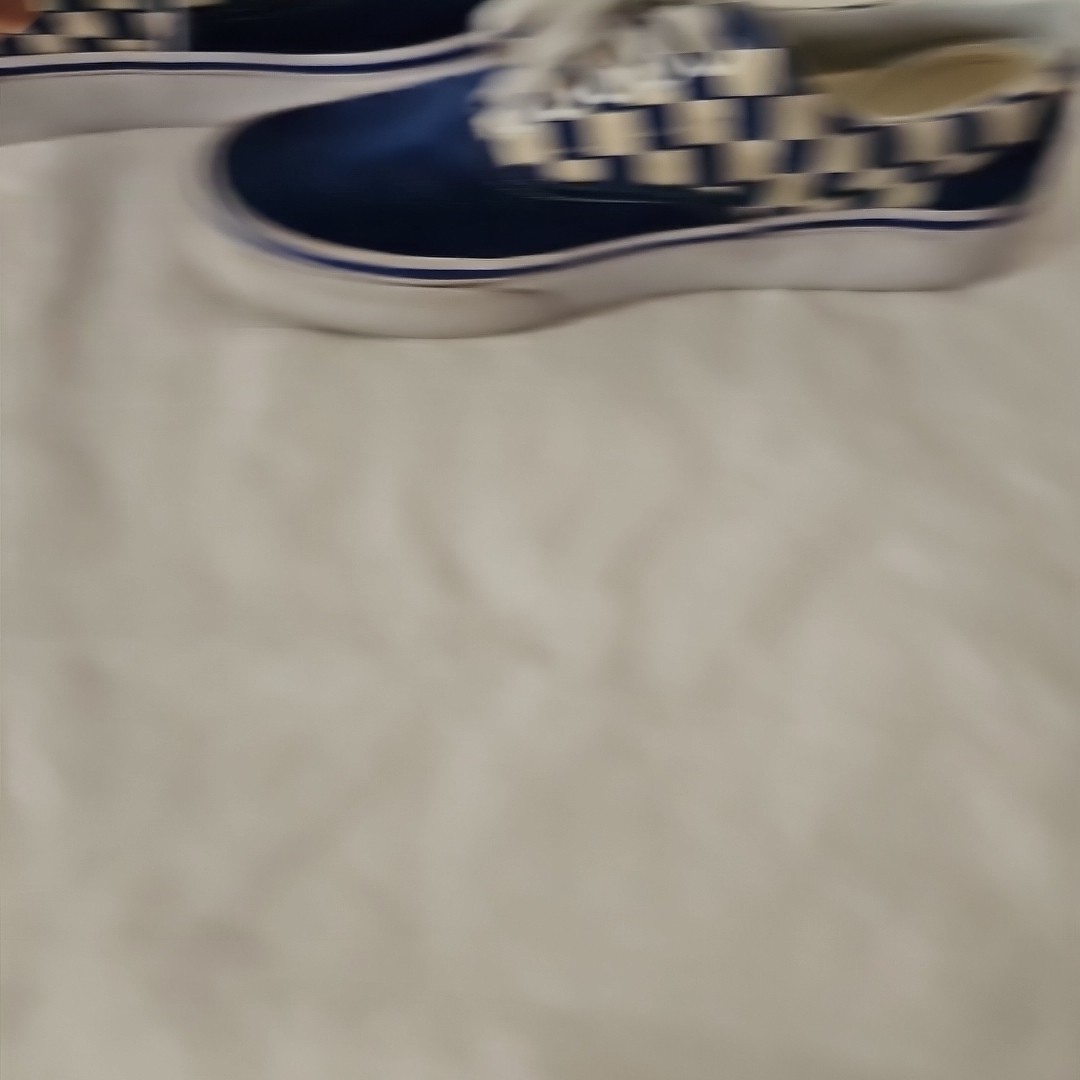 Foto 8 di 16