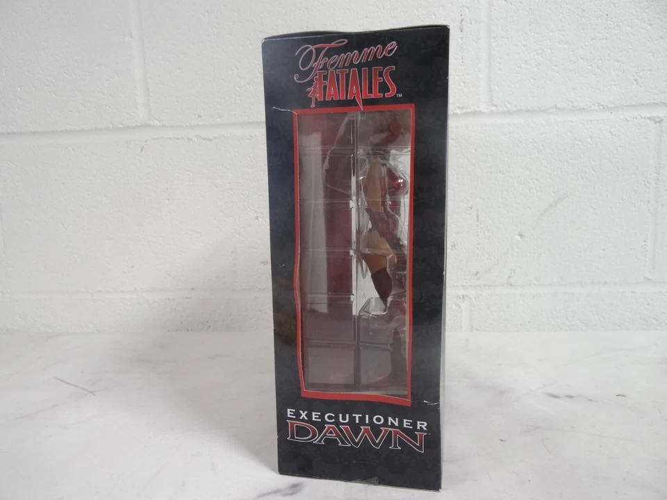 Estatua Diamond Select Femme Fatales EXECUTIONER DAWN Foto 2 de 4
