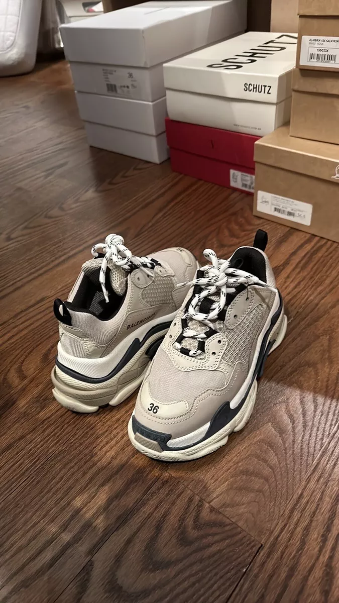 BALENCIAGAトリプルS