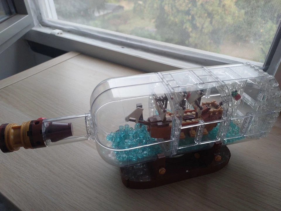 LEGO Ideas 92177 Ship in a Bottle, Foto 2 von 3