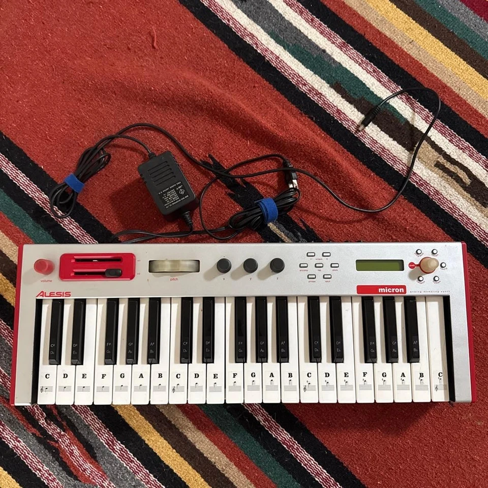 Alesis Micron 37-Key Modeling Keyboard Synthesizer MIDI USB Audio Analog Used - Image 3 of 4