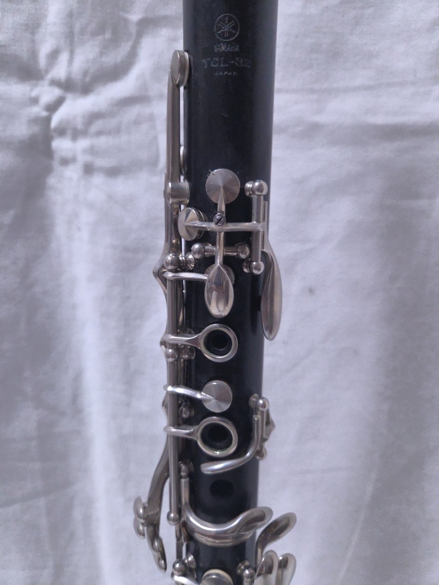 YAMAHA YCL-32 Bb Clarinet with Hard case made by granadilla