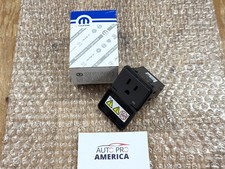 Floor Console 115v Power Outlet Inverter For 2014-2026 Jeep Dodge Ram Oem Mopar