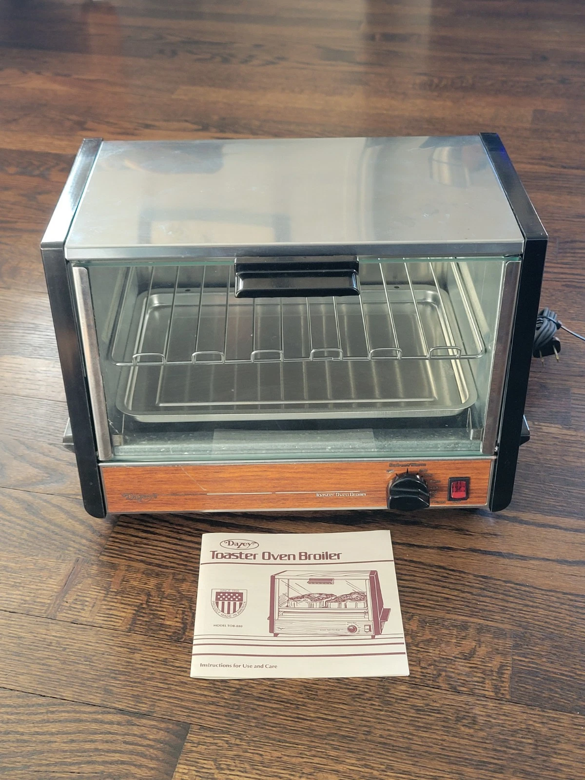 Dazey Toaster Oven Broiler TOB-880 w/ Insert Tray - Tested & Working - USA MADE
Opens in a new windo