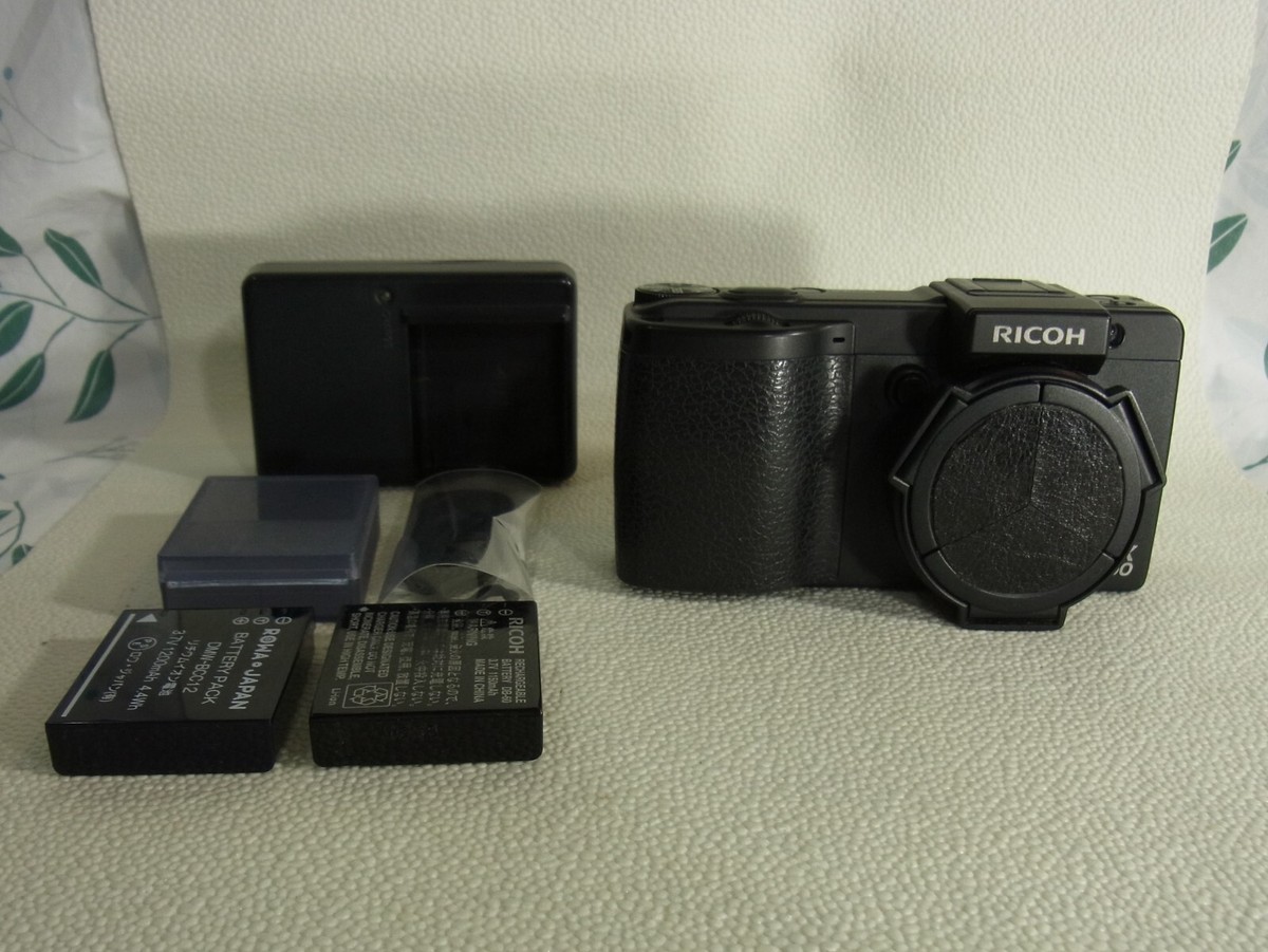 （ジャンク品）RICOH GX200 RICOH RICOH GX200 Black, f/2.5, 3x ,2.7, 12MP Excellent from JAPAN