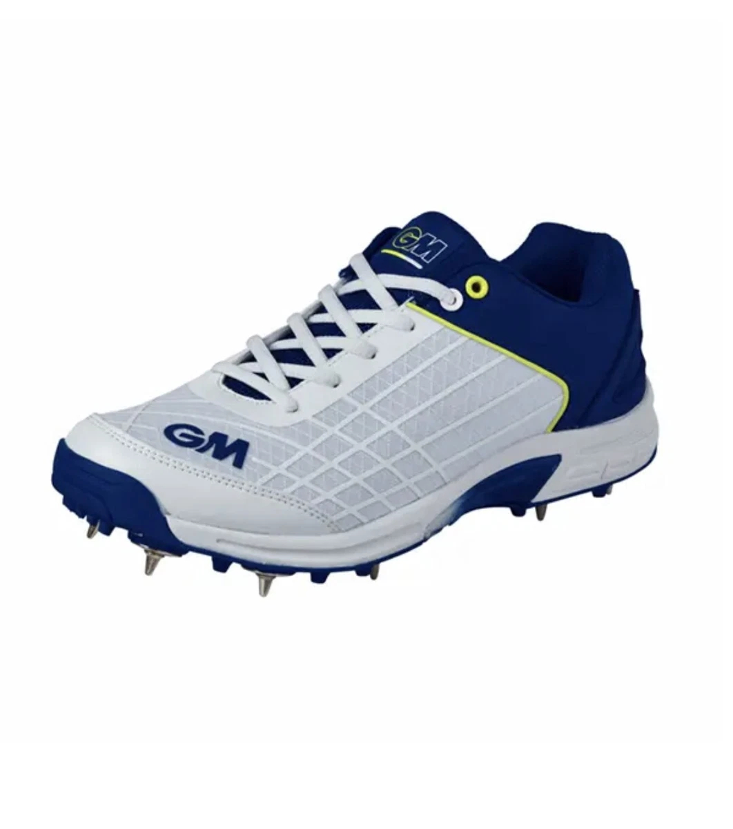 Size 1 cricket best sale spikes