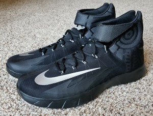 hyperrev basketball shoes
