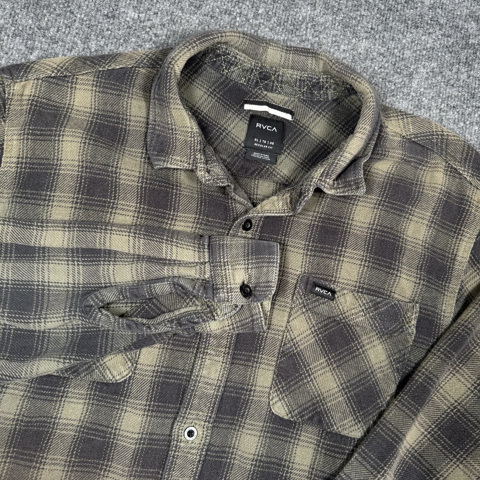 RVCA XL Green Regular Fit Long Sleeve Plaid Flannel Shirt Button Up Plaid