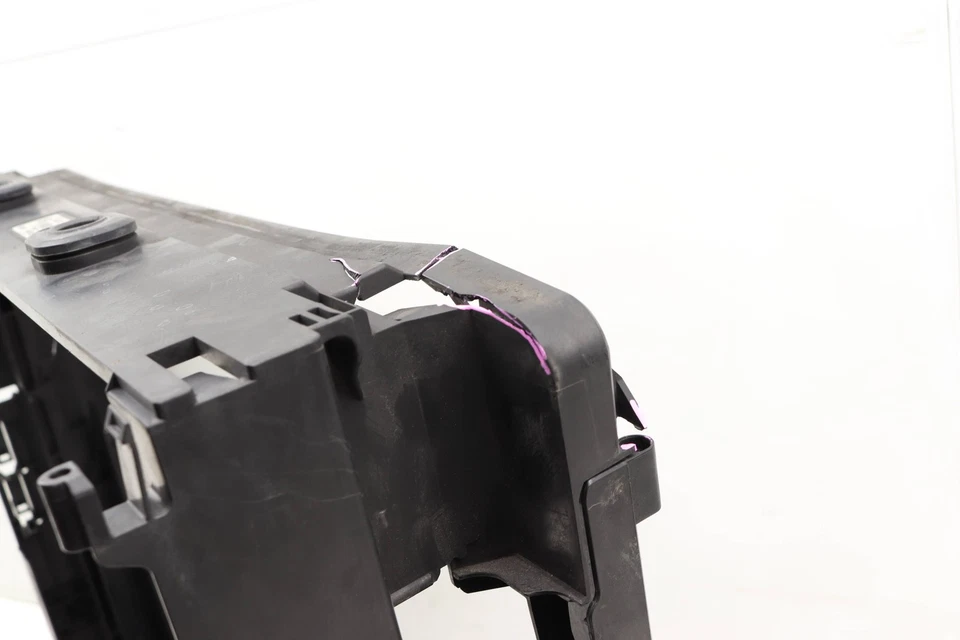 BMW 750LI XDRIVE 2010-2012 - Soporte de radiador / soporte CORE 7599666 Foto 3 de 4