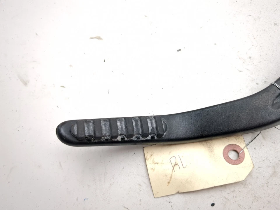 Clavija de pie trasero izquierdo pasajero Ducati Diavel 11-15 Foto 4 de 4