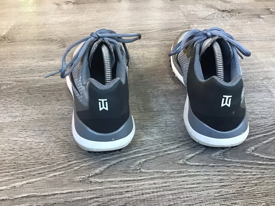 Zapatos de golf Nike Tiger Woods TW-15 para hombre talla 9,5 gris negro 704884-002 atléticos Foto 3 de 4