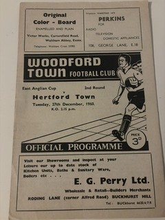 Woodford Town v Hertford Town East Anglian Cup Match Programme Season 1960 196q