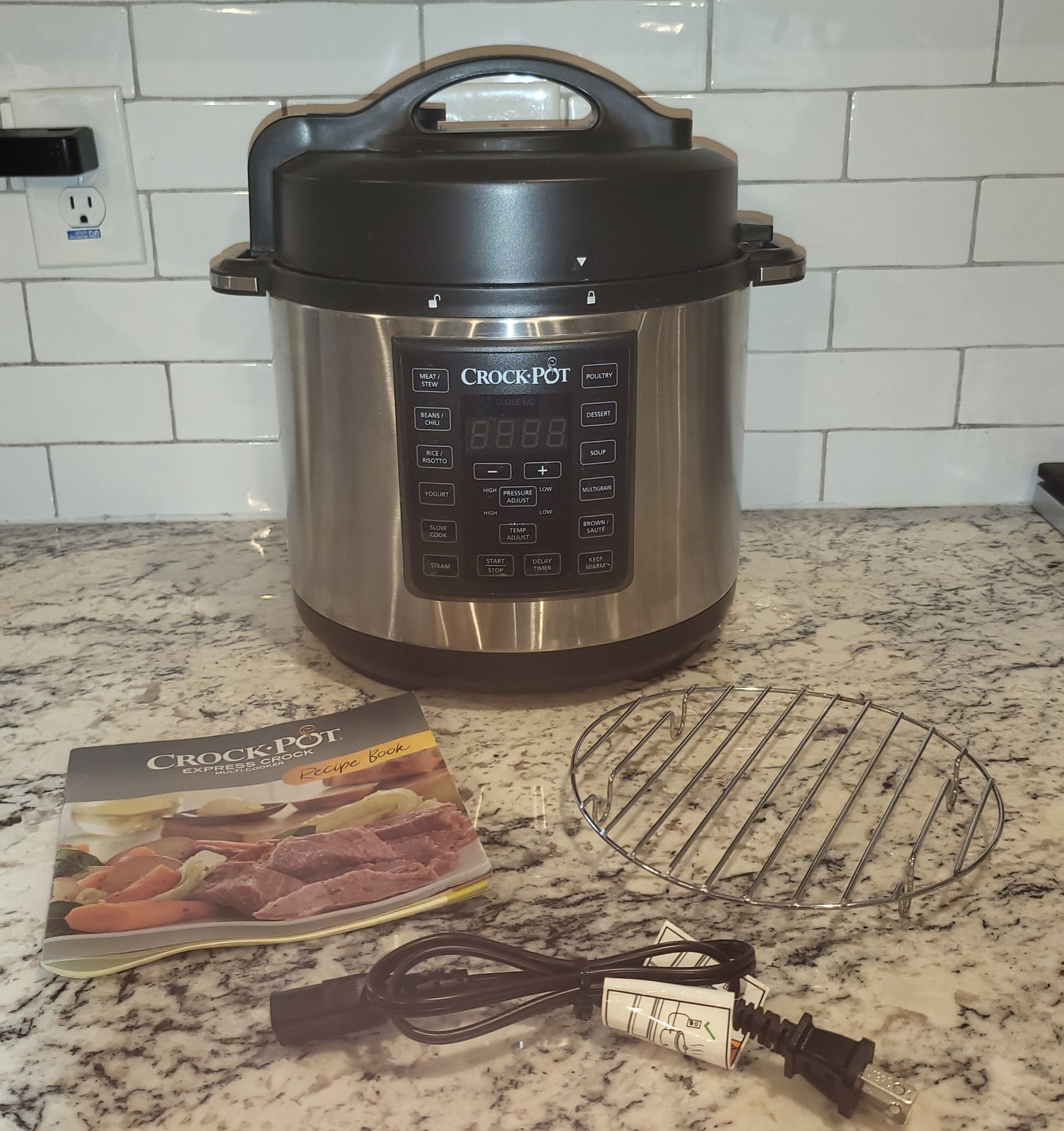 Crock Pot Express 6 Qt Programmable Multicooker/Pressure Cooker SCCPPC600-V1