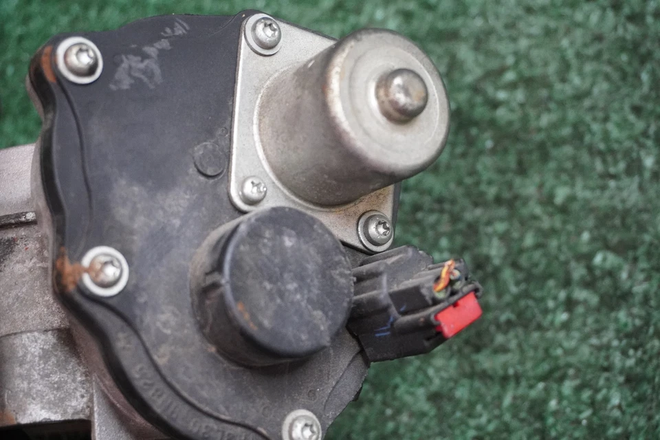 Ford F-150 2004 2005 2006 cuerpo del acelerador del motor de 5,4 L fabricante de equipos originales 147 k millas 3L3E9F991AD Foto 3 de 4