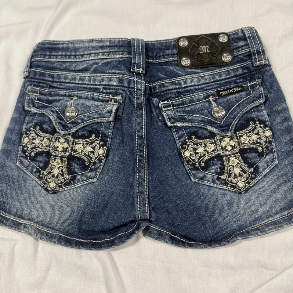 Pantalones Cortos de Jean Miss Me Niñas Talla 14 Azul Denim Cruz JK5046H10 Adornados Foto 2 de 4