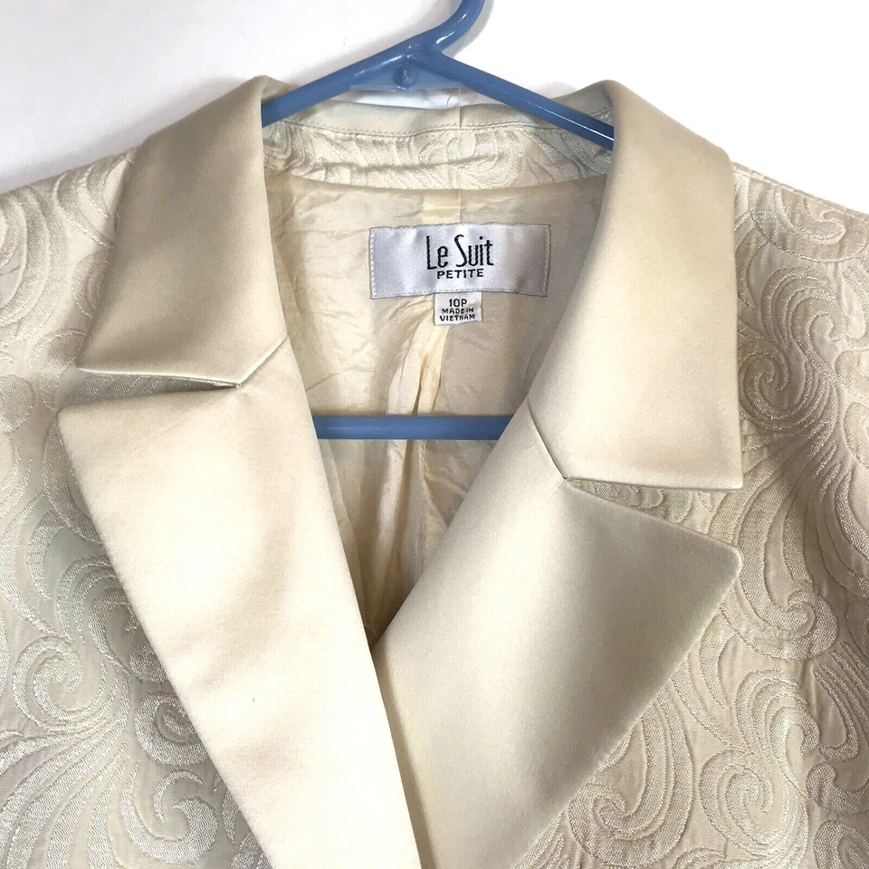 Blazer Le Suit para mujer talla 10P crema en relieve forrado con botones manga larga Foto 3 de 4