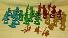 Cowboy Indian Lot 32 Pc Plastic Men Western Diorama Playset Kneeling Riding