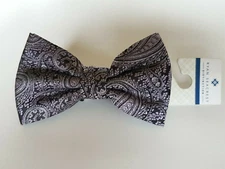 Ryan Seacrest Distinction Men's Silk Bow Tie in Zinnia Paisley Retail $49.50 New