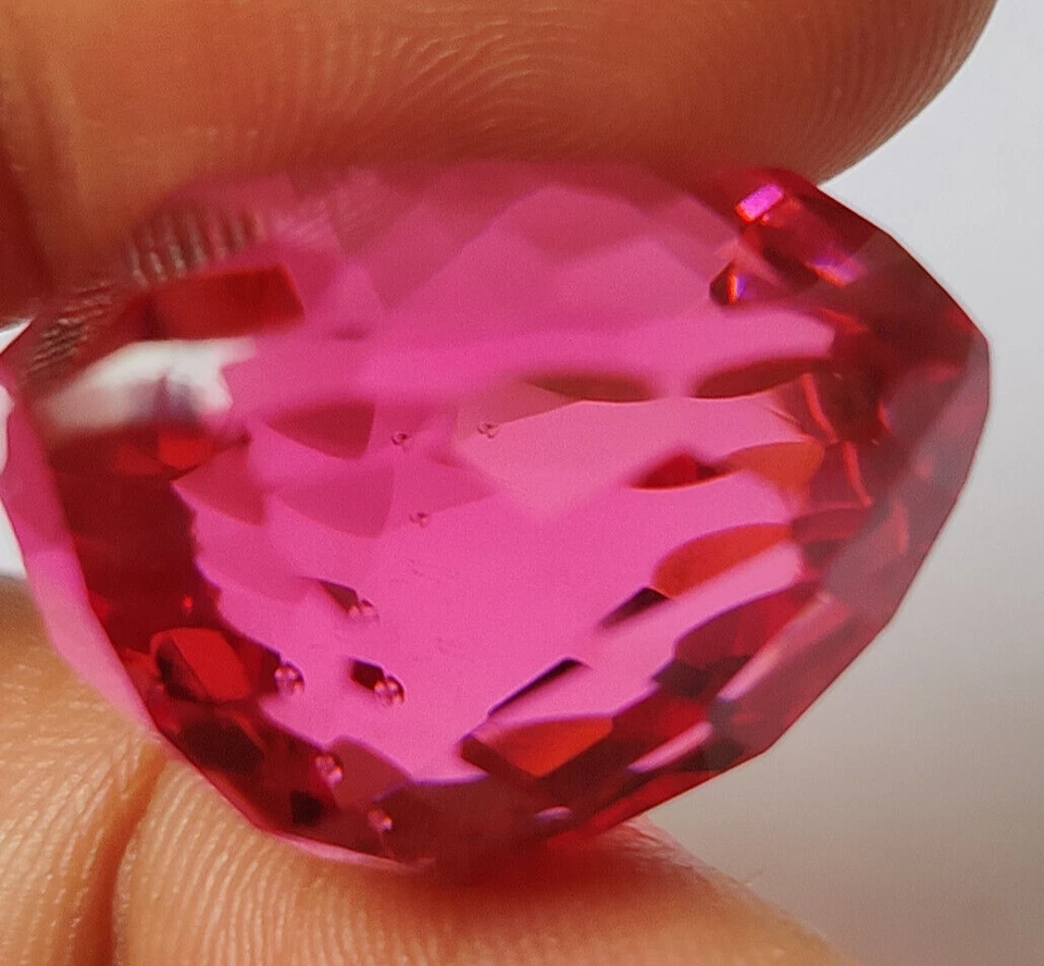77.65 Ct. Pink Tourmaline Faceted Trillion Cut Loose Gemstone for Ring & Pendant - Image 3 of 4